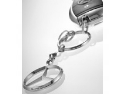 Брелок Mercedes-Benz Key Chains Brussels, артикул B66957516 от Mercedes Брелок Mercedes-Benz Key Chains Brussels, артикул B66957516